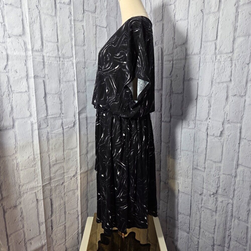 Simply Vera VeraWang NWT XL Black White Swirl V Neck Casual Summer T-Shirt Dress - Picture 9 of 12